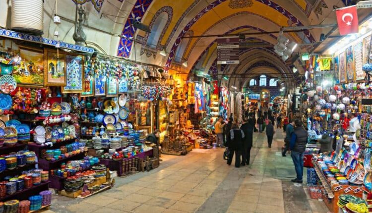 بازار فندق زادة أحد اسواق اسطنبول الرخيصة 