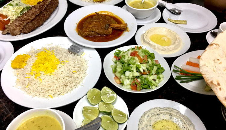 مطعم روابينا اللبناني بانكوك هو مطعم لبناني في بانكوك، يعد مطعم روابينا مكانًا رائعًا لتناول بعض المأكولات العربية واللبنانية
