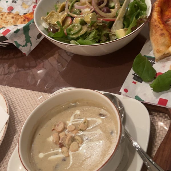 مطعم جاندولا الخبر خيار لا يُتخطَّى عند الحديث عن مطاعم راقية في الخبر 