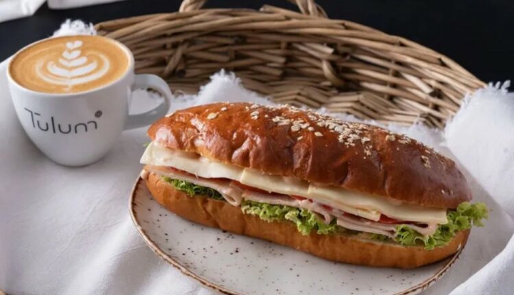 مقاهي على كورنيش الخبر