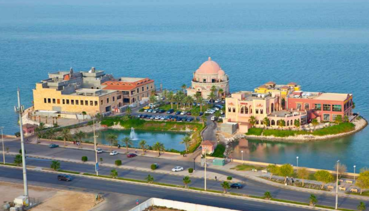 شاطئ الشبيلي بالخبر  من الشواطئ الساحرة في مجموعة شواطئ الخبر