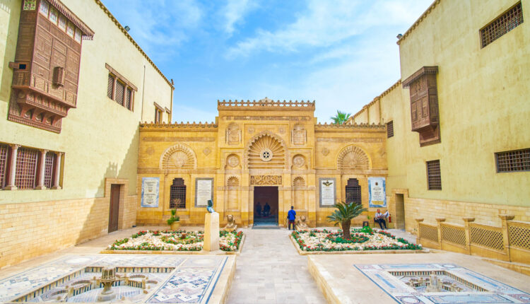 المتحف القبطي من اجمل متاحف القاهره
