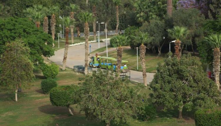 الحديقة الدولية إحدى أكبر الحدائق في القاهرة