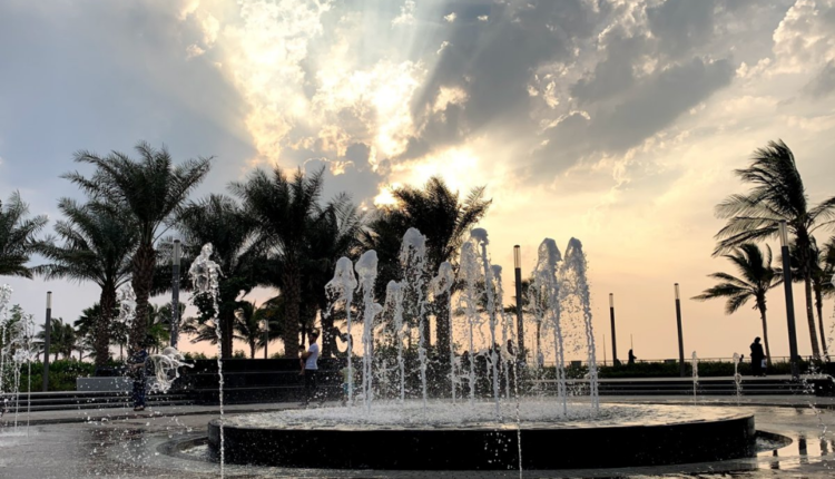 الكورنيش الجديد الواجهة البحرية جدة من حدائق جدة العامة والتي تمثل أحد عوامل الجذب الرئيسة بجدة