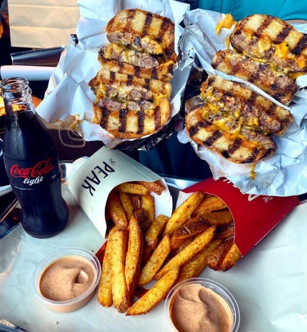 مطعم ذا بيك الخبر 