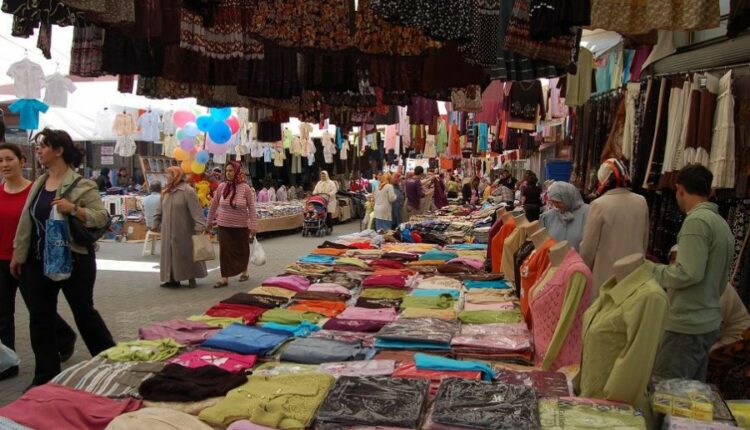 عد سوق بشتكاش السبت إسطنبول من اجمل اسواق بشكتاش