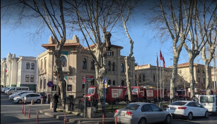 حديقة فاتح التذكارية إسطنبول