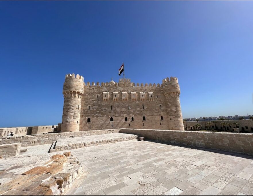 قلعة قايتباي الإسكندرية من أشهر الأماكن السياحية في الإسكندرية