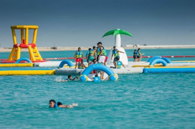 يعرف شاطىء ابو تلات 1 للإسكندرية،بانه من أكثر الوجهات تفضيلا للكثيرين ممن يحبون السياحة الشاطئية