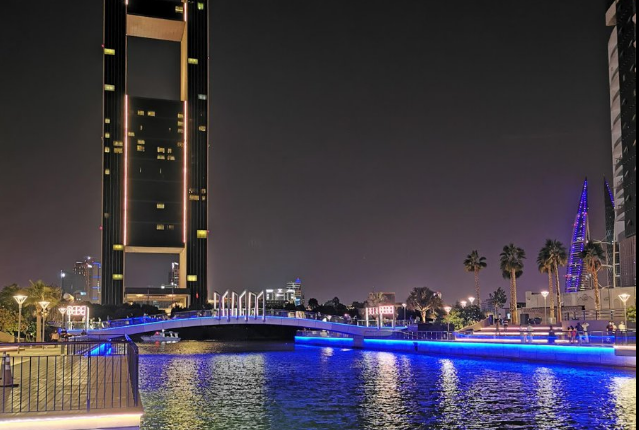 شاطئ خليج البحرين من أبرز الأماكن السياحية فى البحرين