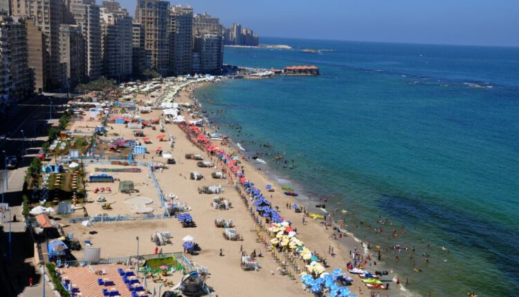 شاطئ البوريفاج بالإسكندرية