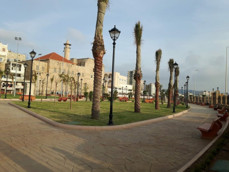 حديقة  ساحرة في بيروت.