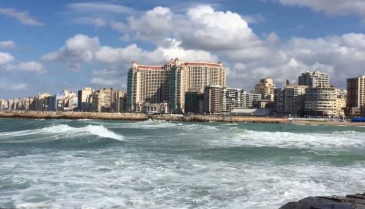 شاطئ فور سيزون الإسكندرية