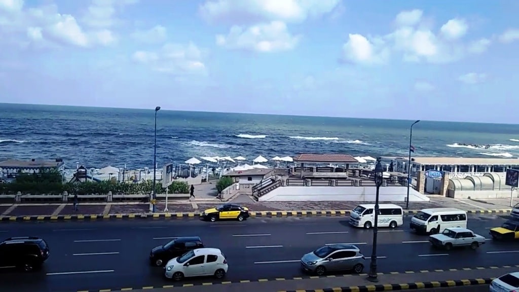 شاطئ كليوباترا الإسكندرية هو من أفضل شواطئ الإسكندرية