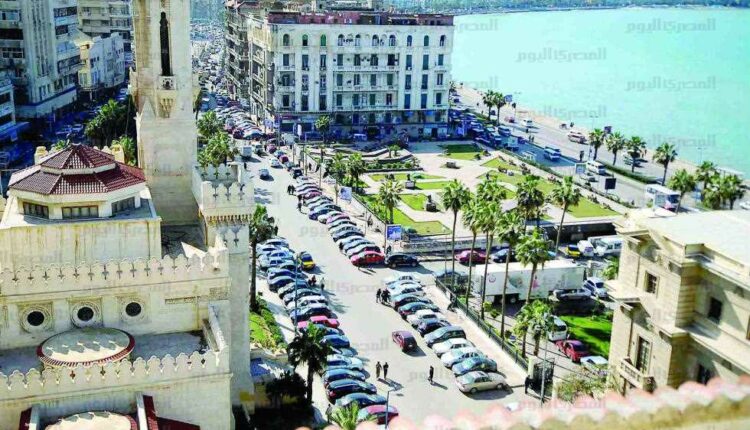 عد مسجد القائد إبراهيم الإسكندرية من أجمل المساجد وأيضاً من اشهر معالم الإسكندرية