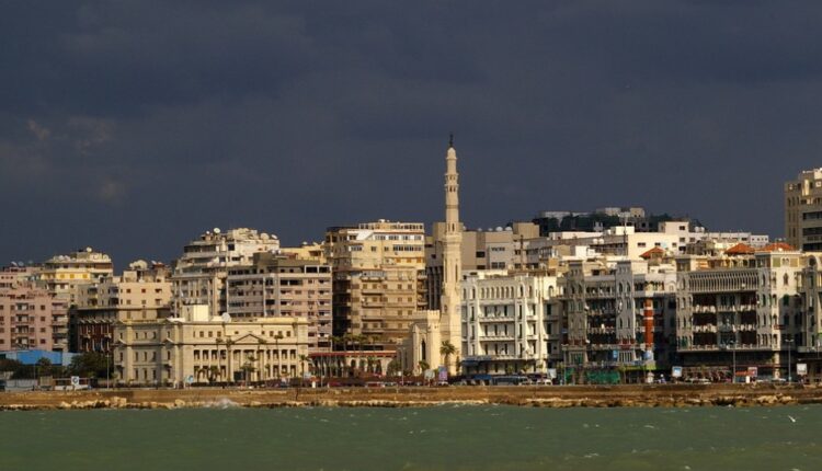 مسجد القائد إبراهيم الإسكندرية