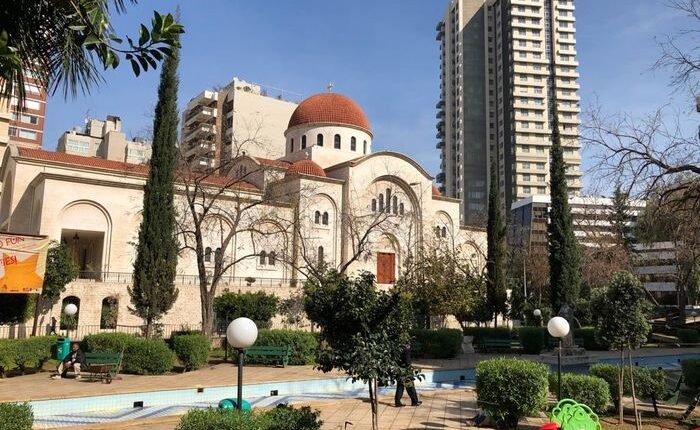 حديقة مار نقولا بيروت