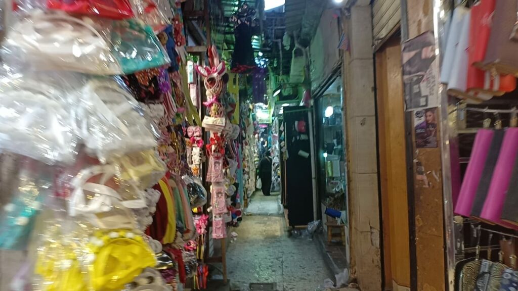 أشهر اسواق في الإسكندرية للملابس