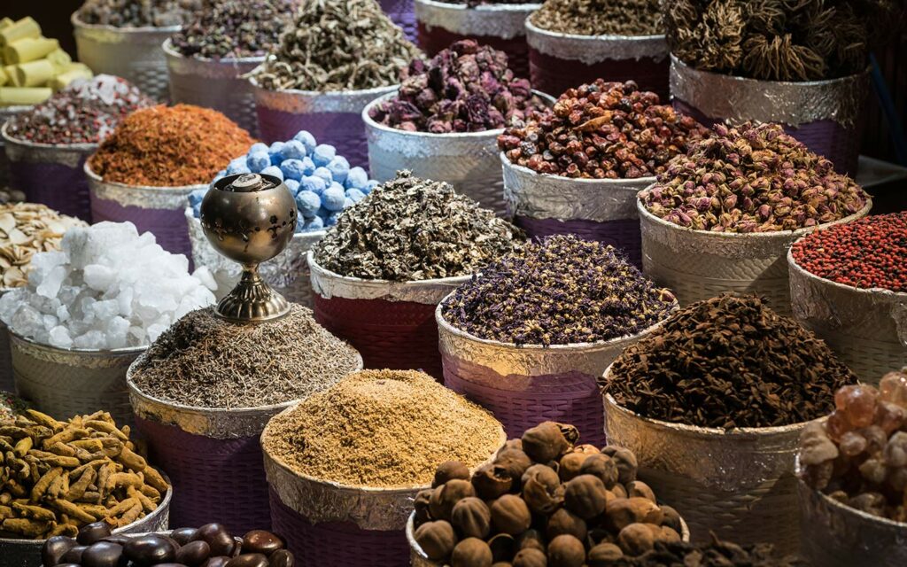 سوق التوابل دبي من أسواق دبي الشعبية الجميلة