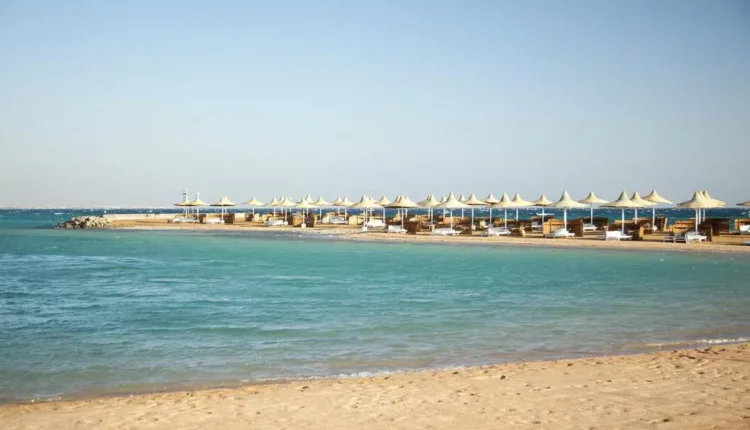 شاطئ شيراتون الغردقة من أرقى شواطئ الغردقة