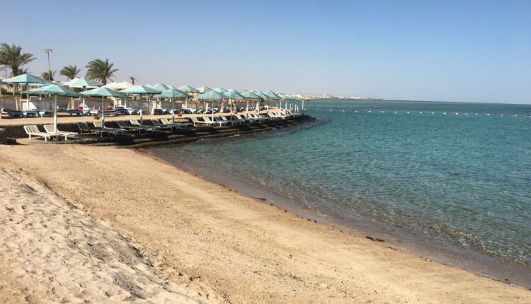 شاطئ دافنشي الغردقة أشهر الشواطئ في الغردقة