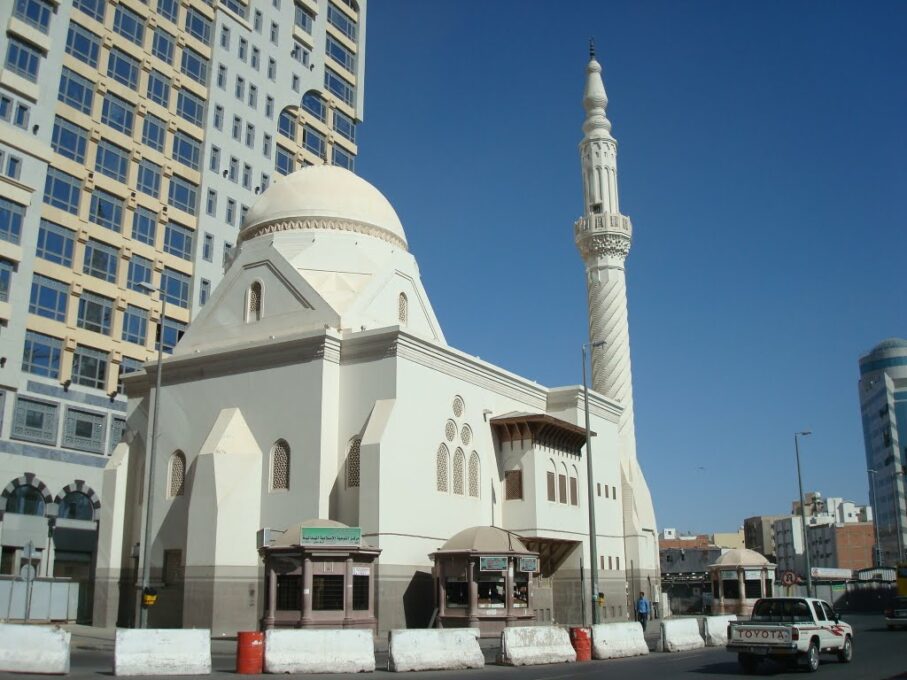 شارع الامام البخاري المدينة من أفضل شوارع المدينة المنورة
