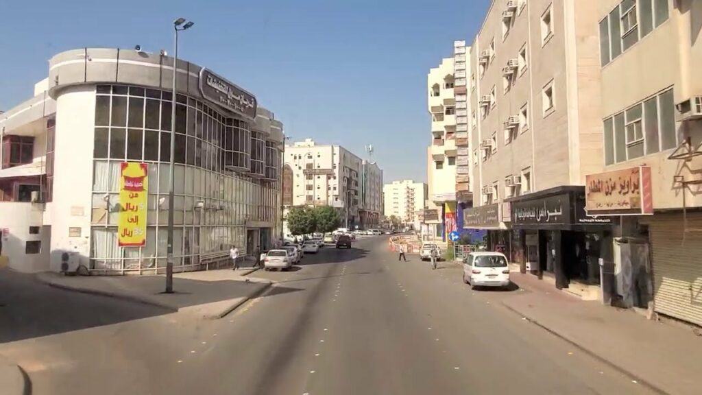 شارع قربان المدينة من أشهر شوارع المدينة المنورة
