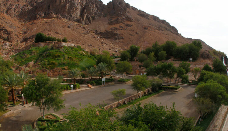 يعرف حديقة جبل احد المدينة المنورةبأنه من أكثر المنتزهات في المدينة المنورة تتمتع بالأجواء الهادئة