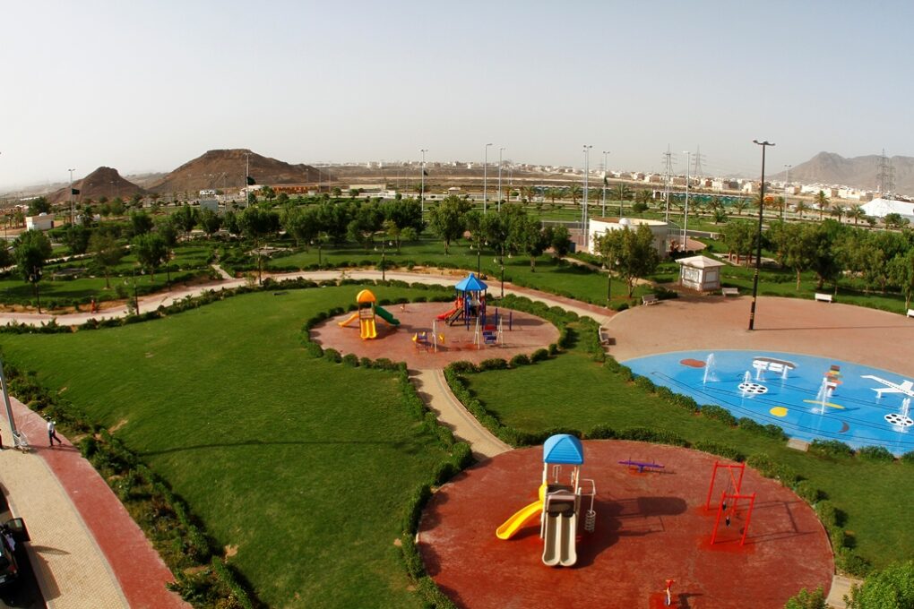حديقة الملك فهد بالمدينة من أجمل أماكن سياحية في المدينة