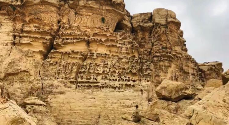 ليس بغريب أن يصنف جبل القطار البريمي من ضمن أجمل المواقع السياحية في البريمي