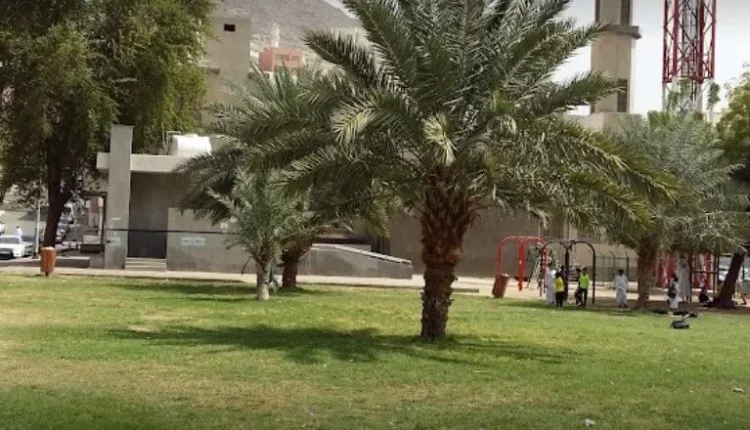 حديقة الخطاطين العزيزية مكة