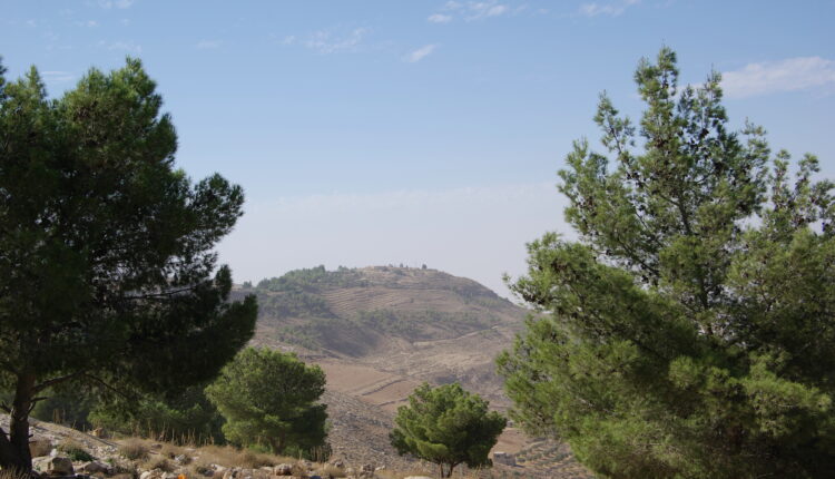 جبل نيبو الأردن