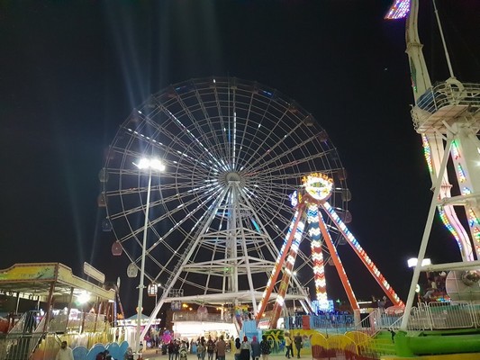 مدينة القرية الأردنية الترفيهية