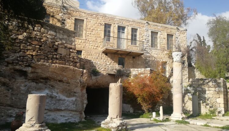 جبل اللويبدة عمان من أحلي مواقع السياحة في عمّان 