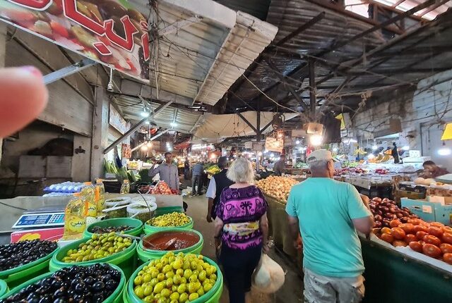 سوق البلد من أبرز أسواق عمّان