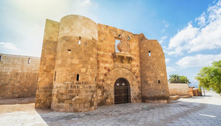 متحف العقبة الأثري من أبرز  المناطق السياحية في العقبة