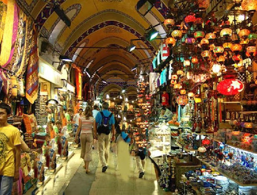 يعد سوق مبروكة المغرب من أشهر أسواق المغرب الشعبية