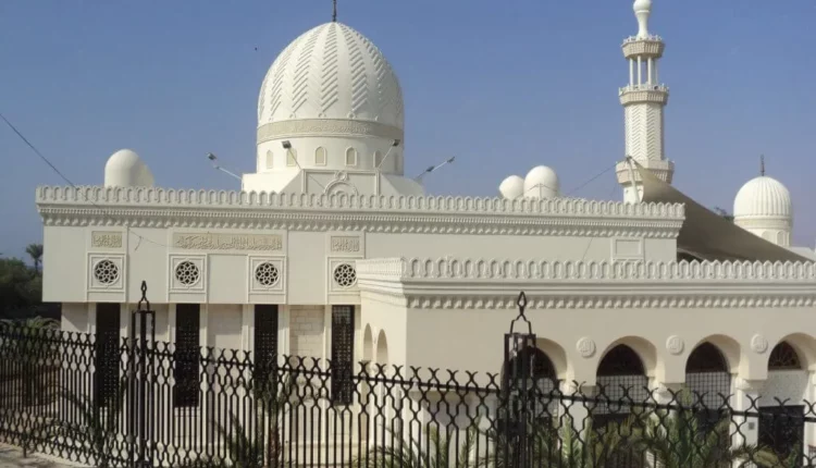 يُعد مسجد شريف حسين بن علي واحد من أهم معالم العقبة 