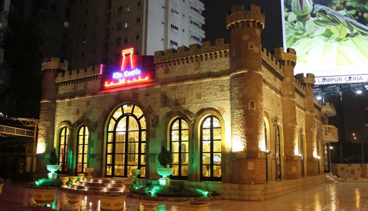مطعم القلعة كوالالمبور من أرقى مطاعم كوالالمبور.