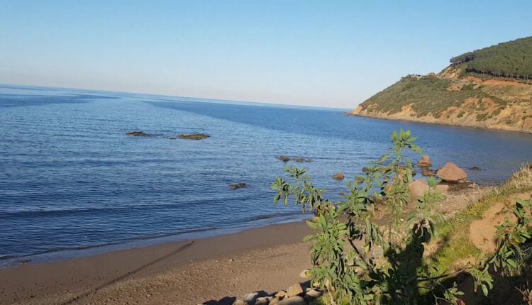شاطئ أزلا إنه أحسن شاطئ في المغرب