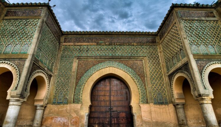 باب المنصور من أشهر المعالم في المغرب
