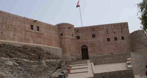 حصن سمائل من معالم مسقط المهمة