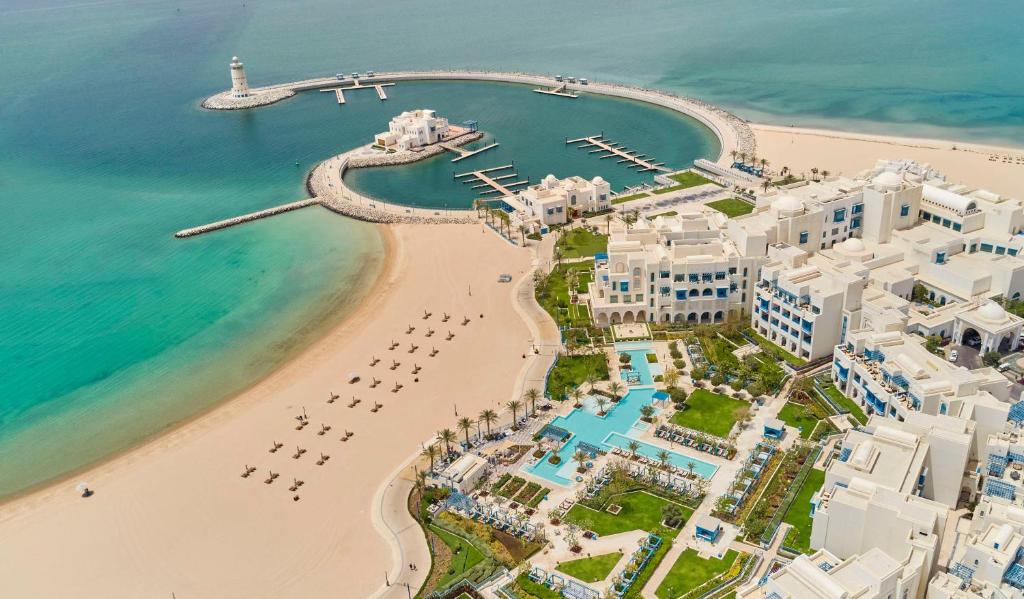 أحد فنادق في قطر مع بركة خاصة المميزَّة